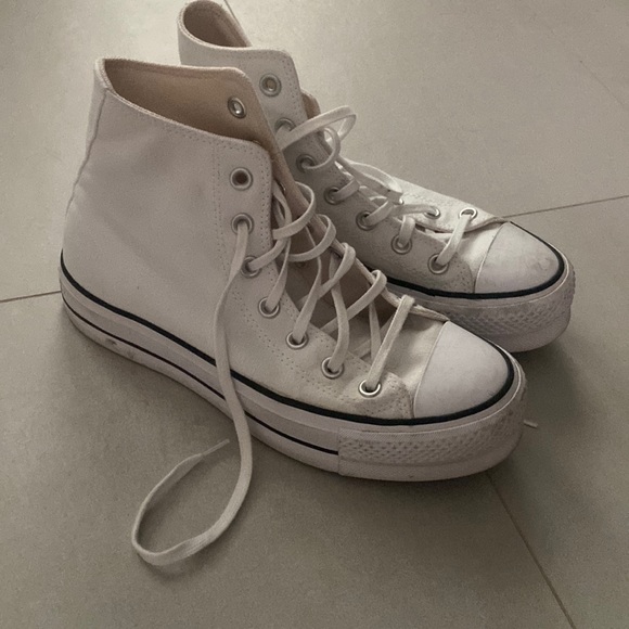 Converse Shoes - Platform converse hi top